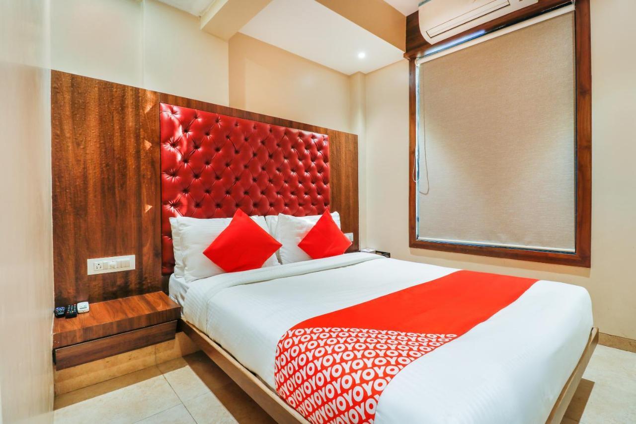Oyo 70475 Hotel Sea Breeze Mumbai Dış mekan fotoğraf