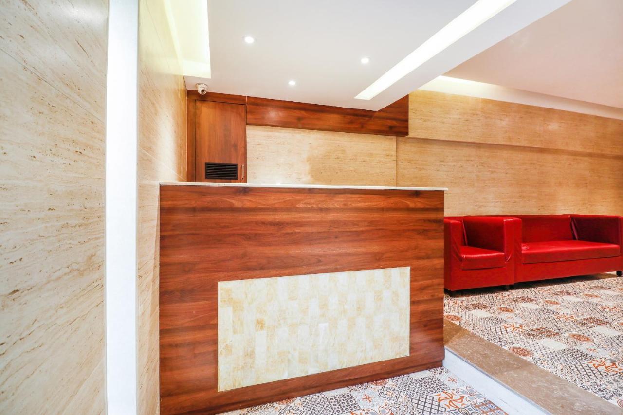 Oyo 70475 Hotel Sea Breeze Mumbai Dış mekan fotoğraf