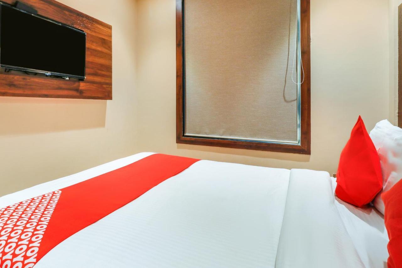 Oyo 70475 Hotel Sea Breeze Mumbai Dış mekan fotoğraf